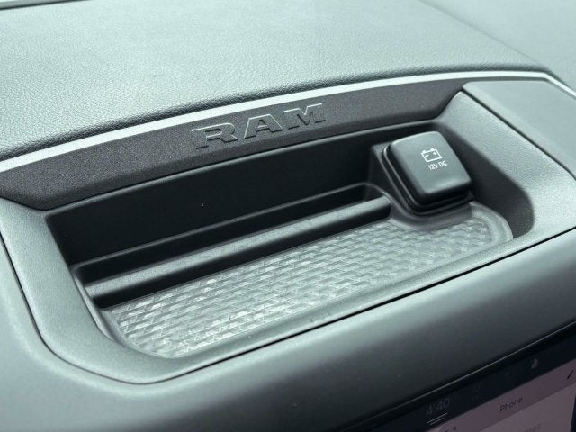 2027 RAM 1500 RAM 1500 EXPRESS CREW CAB 4X4 5'7' BOX