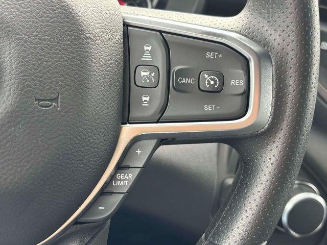 2027 RAM 1500 RAM 1500 EXPRESS CREW CAB 4X4 5'7' BOX