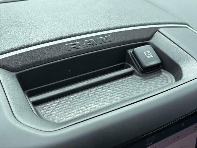 2027 RAM 1500 RAM 1500 EXPRESS CREW CAB 4X4 5'7' BOX