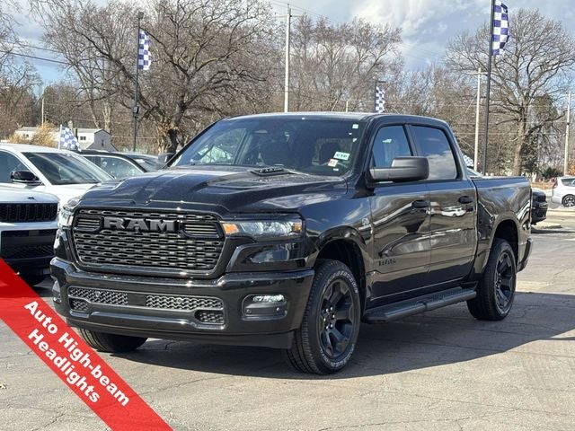 2026 RAM Ram 1500 RAM 1500 EXPRESS CREW CAB 4X4 5'7' BOX