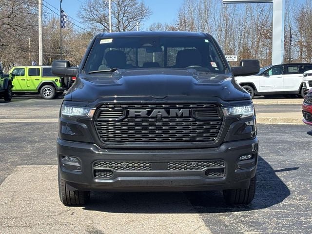 2026 RAM Ram 1500 RAM 1500 EXPRESS CREW CAB 4X4 5'7' BOX
