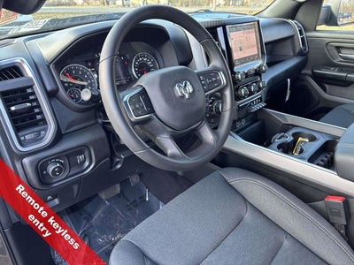 2026 RAM Ram 1500 RAM 1500 EXPRESS CREW CAB 4X4 5'7' BOX