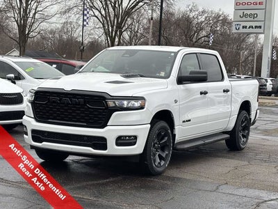 2026 RAM Ram 1500 RAM 1500 EXPRESS CREW CAB 4X4 5'7' BOX