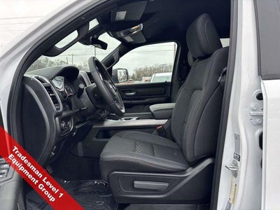 2026 RAM Ram 1500 RAM 1500 EXPRESS CREW CAB 4X4 5'7' BOX