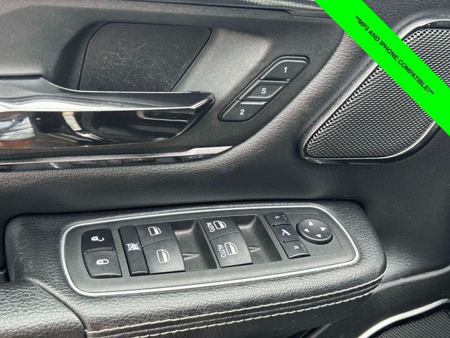 2022 RAM 1500 Laramie Crew Cab 4x4 5'7' Box