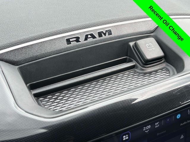 2022 RAM 1500 Laramie Crew Cab 4x4 5'7' Box