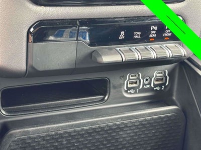 2022 RAM 1500 Laramie Crew Cab 4x4 5'7' Box