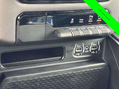 2022 RAM 1500 Laramie Crew Cab 4x4 5'7' Box