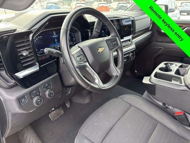 2023 Chevrolet Silverado 1500 4WD Crew Cab Standard Bed LT