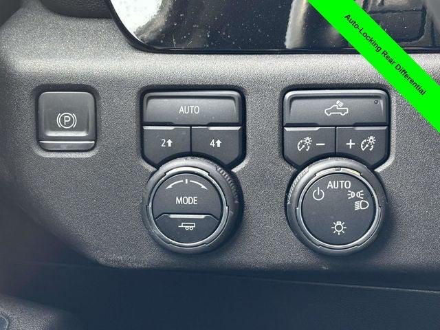 2023 Chevrolet Silverado 1500 4WD Crew Cab Standard Bed LT