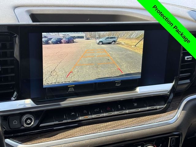 2022 Chevrolet Silverado 1500 4WD Crew Cab Short Bed RST