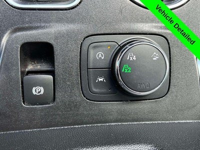 2023 Chevrolet Traverse AWD LS