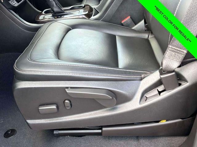 2022 GMC Canyon 4WD Crew Cab Short Box Elevation