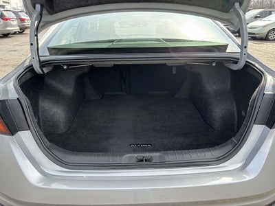 2024 Nissan Altima SV FWD