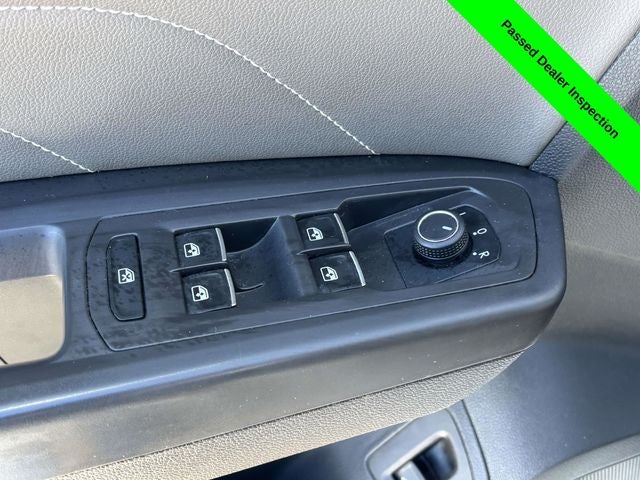 2023 Volkswagen Atlas Cross Sport 2.0T SE w/Technology