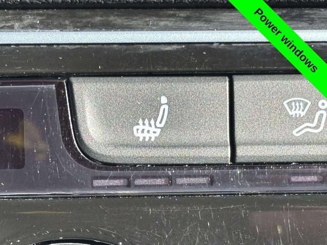 2023 Volkswagen Atlas Cross Sport 2.0T SE w/Technology