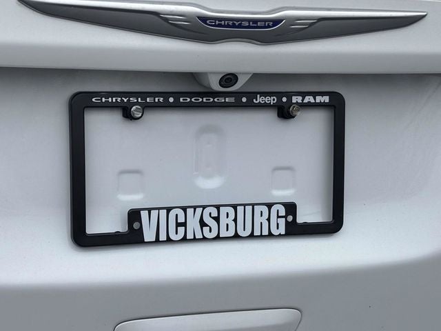 2020 Chrysler Voyager L