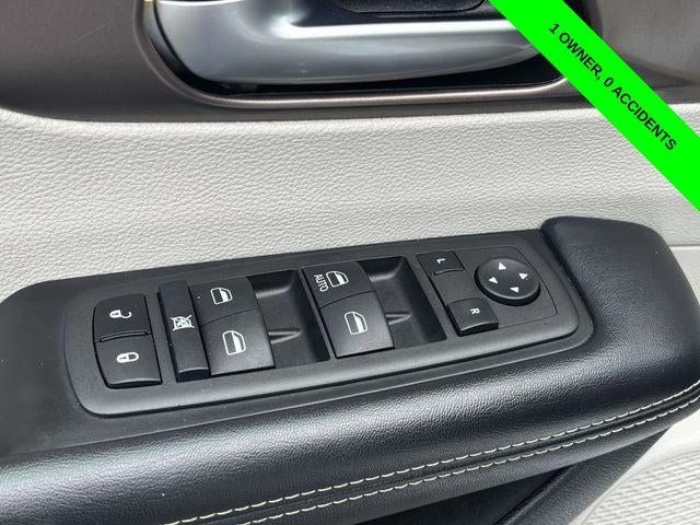 2020 Chrysler Voyager L