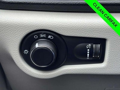 2020 Chrysler Voyager L