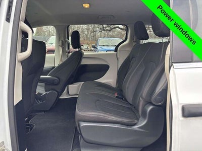 2020 Chrysler Voyager L