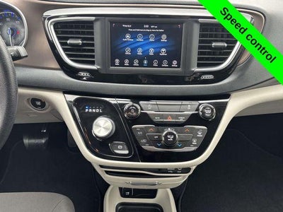 2020 Chrysler Voyager L