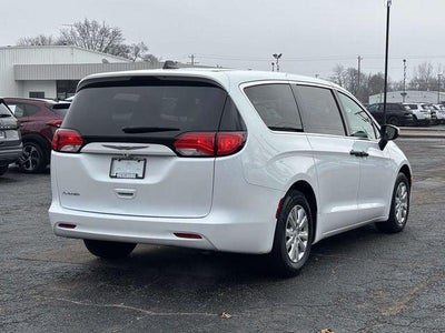 2020 Chrysler Voyager L