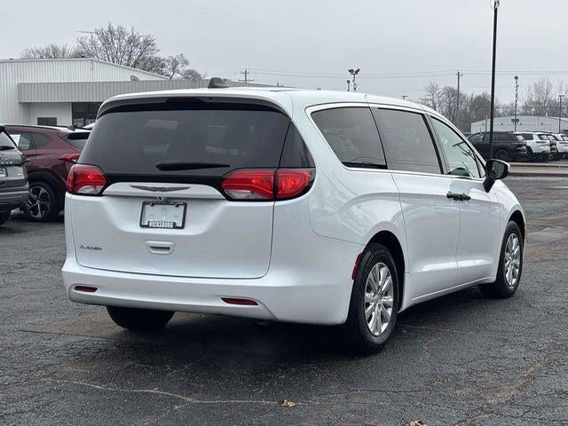 2020 Chrysler Voyager L
