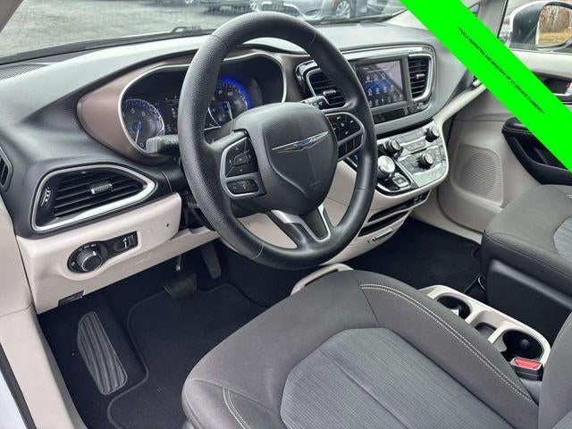 2020 Chrysler Voyager L