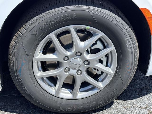 2027 Chrysler Pacifica PACIFICA SELECT