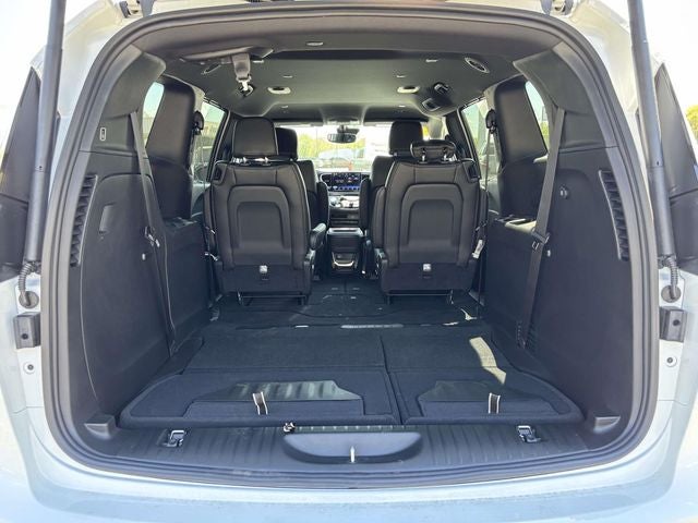 2027 Chrysler Pacifica PACIFICA SELECT