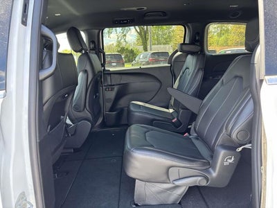 2027 Chrysler Pacifica PACIFICA SELECT