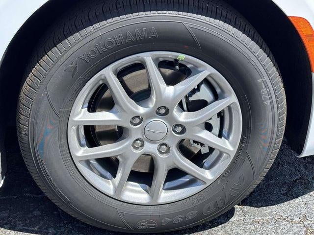 2027 Chrysler Pacifica PACIFICA SELECT