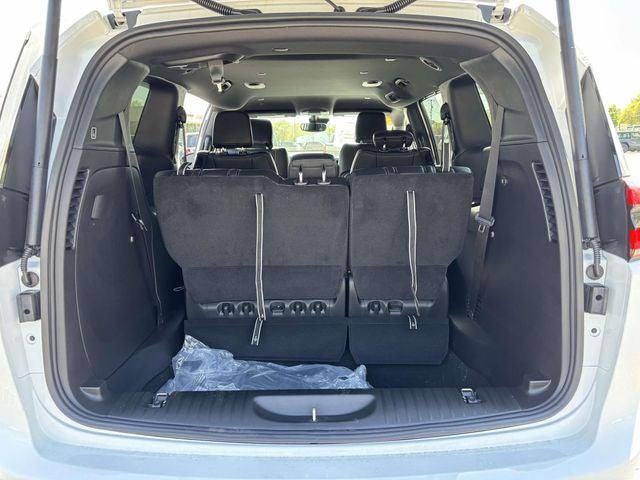 2027 Chrysler Pacifica PACIFICA SELECT