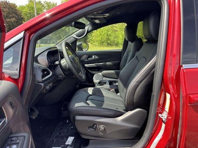 2027 Chrysler Pacifica PACIFICA SELECT