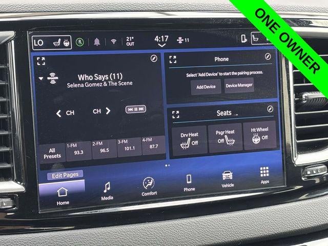 2025 Chrysler Pacifica Select