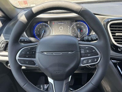 2027 Chrysler Pacifica PACIFICA SELECT