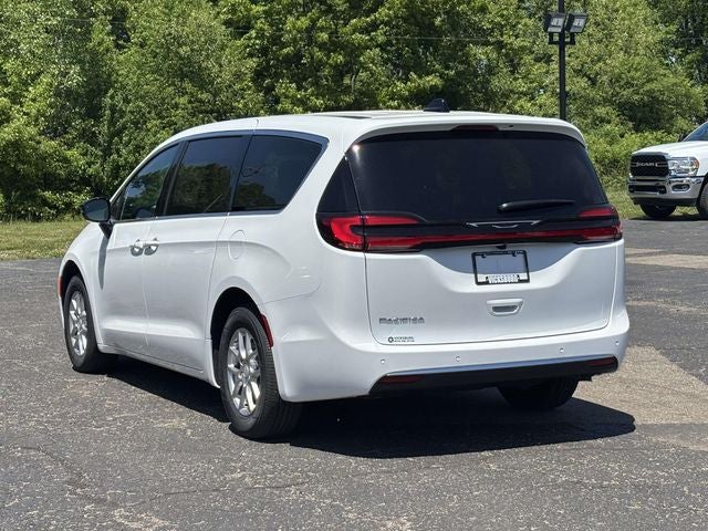 2027 Chrysler Pacifica PACIFICA SELECT