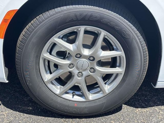 2027 Chrysler Pacifica PACIFICA SELECT