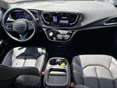 2027 Chrysler Pacifica PACIFICA SELECT