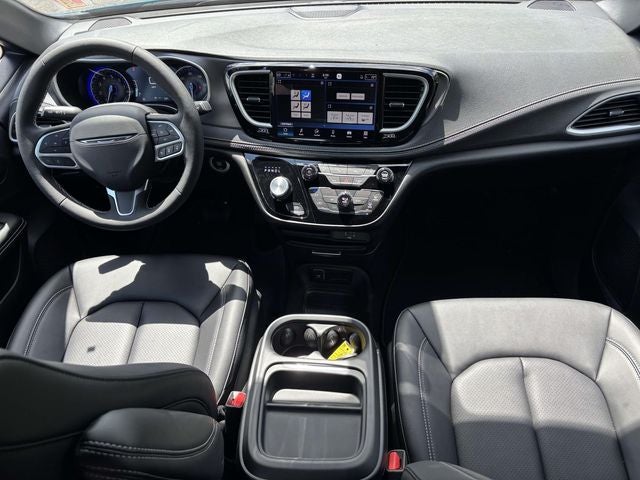 2027 Chrysler Pacifica PACIFICA SELECT