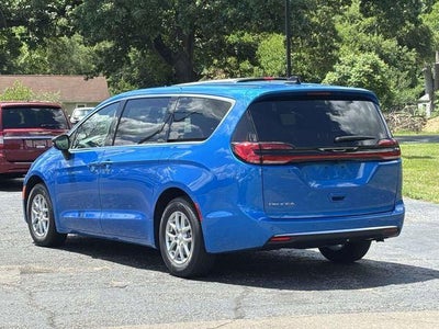 2027 Chrysler Pacifica PACIFICA SELECT