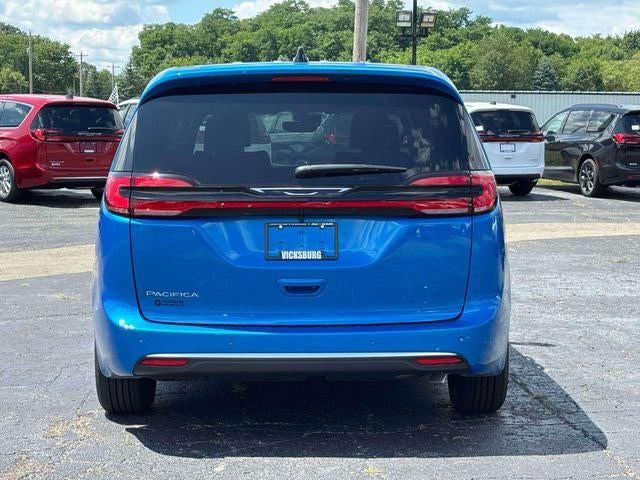 2027 Chrysler Pacifica PACIFICA SELECT