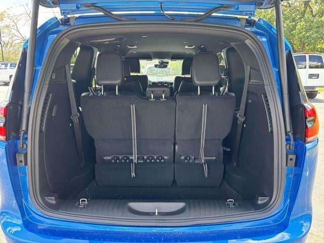 2027 Chrysler Pacifica PACIFICA SELECT
