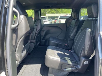 2027 Chrysler Pacifica PACIFICA SELECT