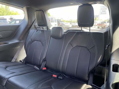 2027 Chrysler Pacifica PACIFICA SELECT