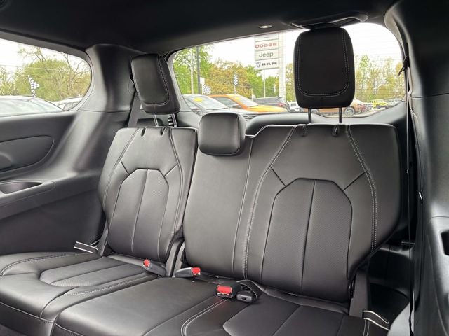 2027 Chrysler Pacifica PACIFICA SELECT