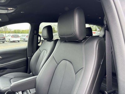 2027 Chrysler Pacifica PACIFICA SELECT