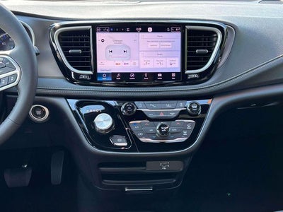2027 Chrysler Pacifica PACIFICA SELECT