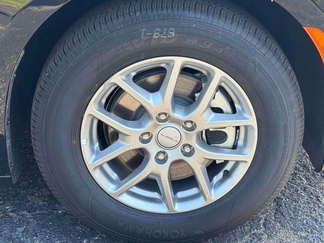 2027 Chrysler Pacifica PACIFICA SELECT