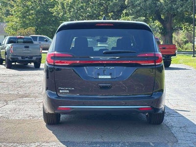 2027 Chrysler Pacifica PACIFICA SELECT